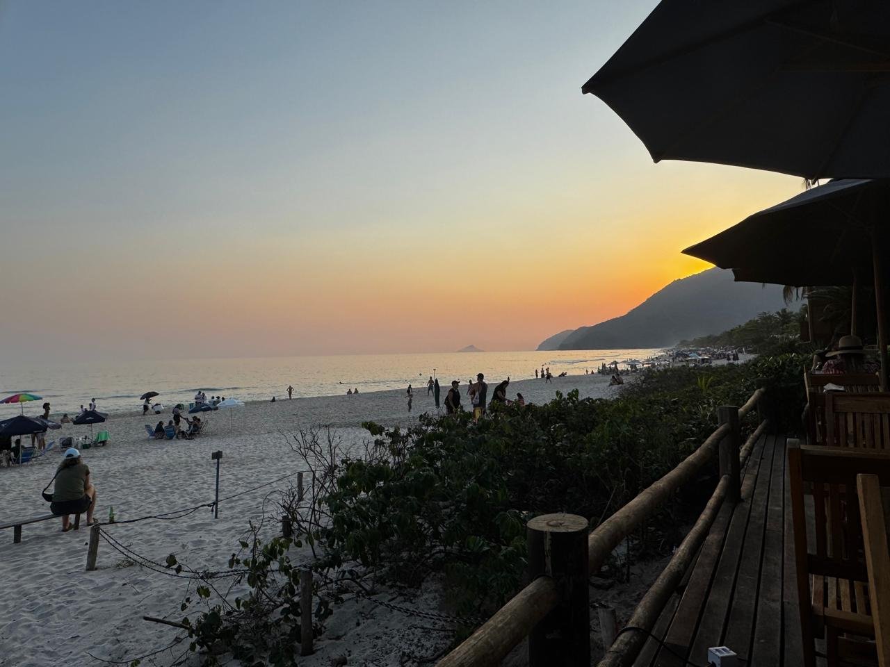 Pôr do sol na praia de Maresias